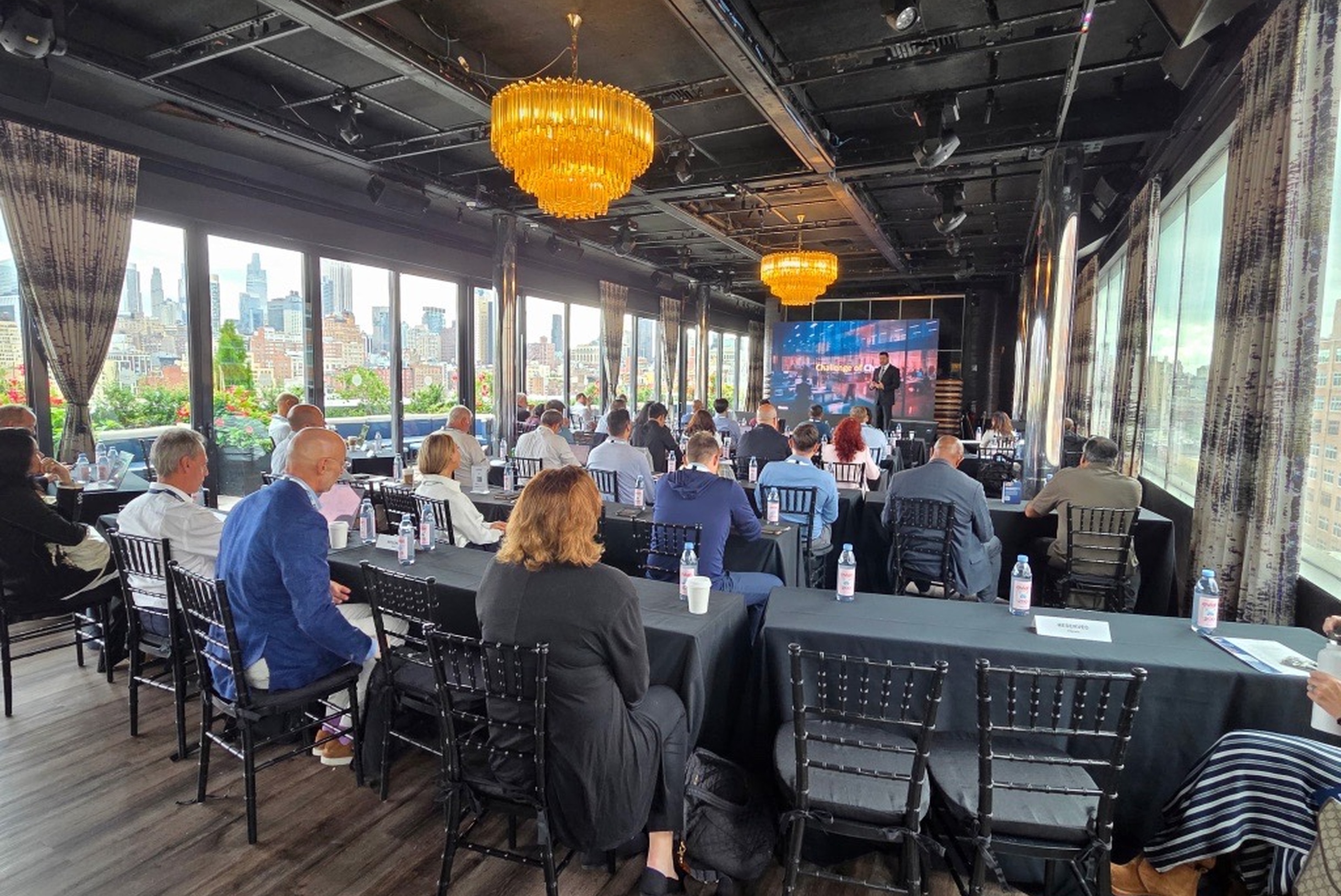 Flexera's Steve Daheb presenting